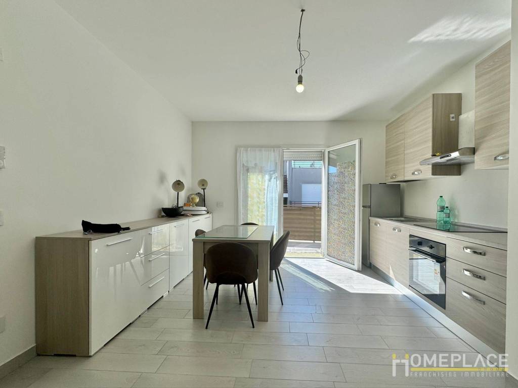 appartamento in vendita a Roma in zona Torre Angela