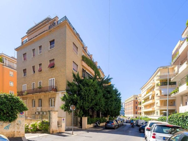 appartamento in vendita a Roma in zona Rione Prati