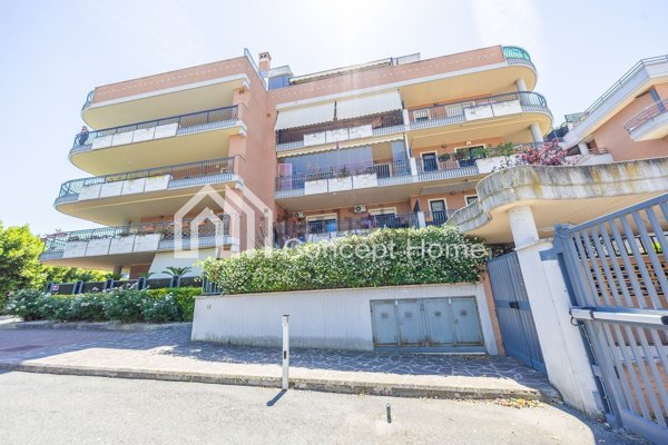 appartamento in vendita a Roma in zona Mezzocammino