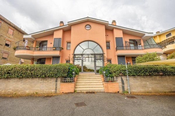 appartamento in vendita a Roma in zona Finocchio