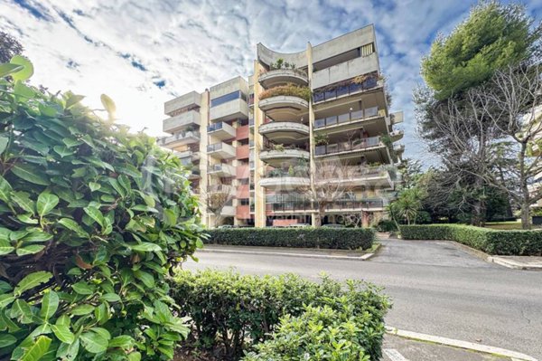appartamento in vendita a Roma in zona Giuliano Dalmata