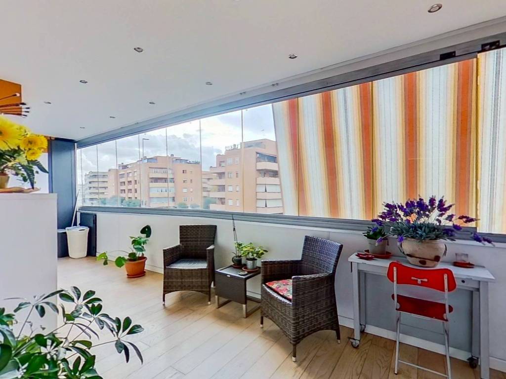 appartamento in vendita a Roma in zona Torre Angela