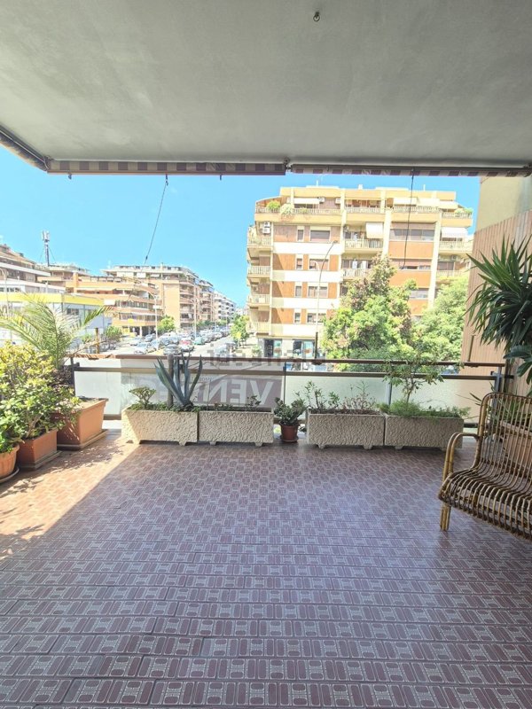 appartamento in vendita a Roma in zona Ostia