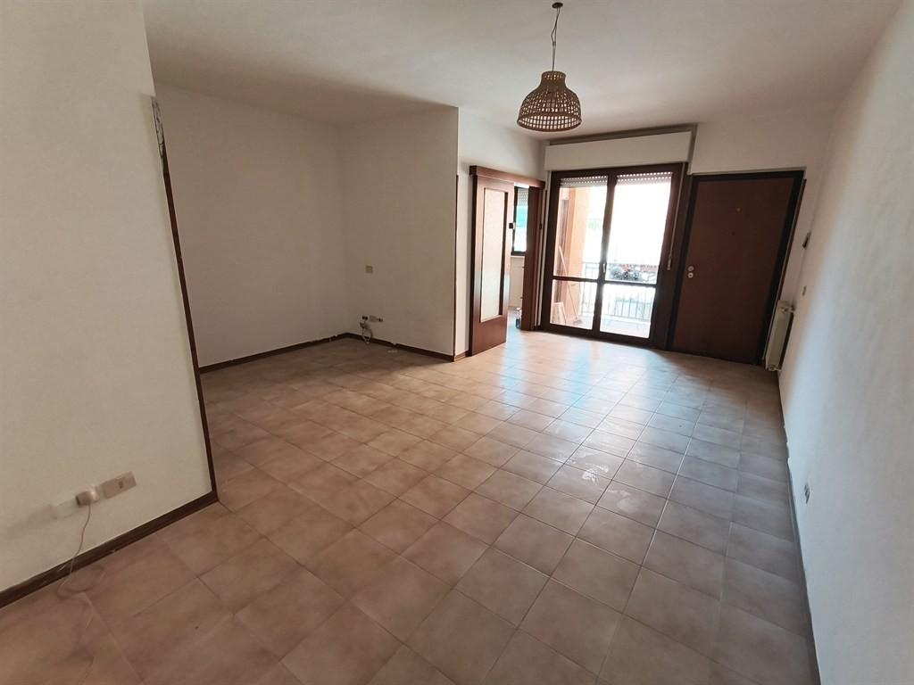 appartamento in vendita a Roma in zona Casal Monastero
