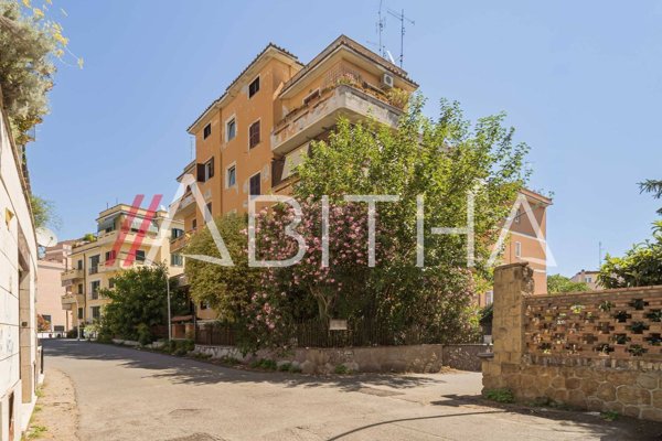 appartamento in vendita a Roma in zona Monte Sacro/Talenti