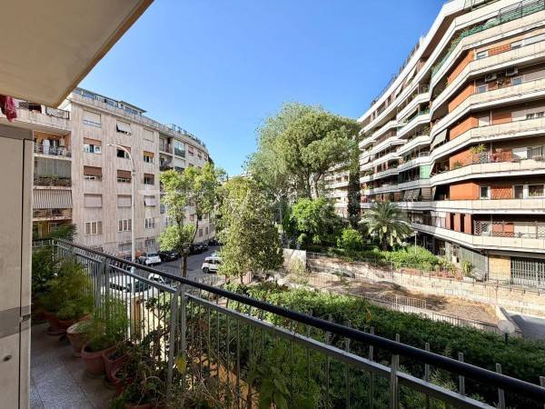 appartamento in vendita a Roma in zona Gianicolense