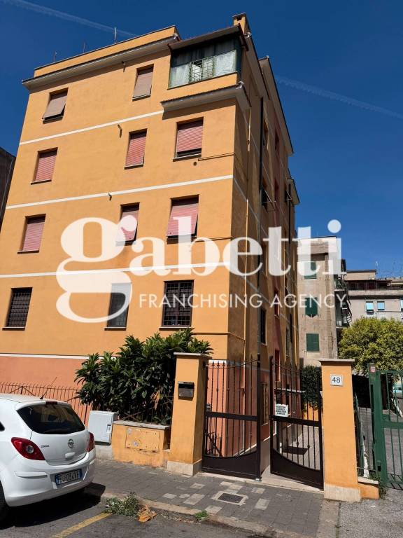 appartamento in vendita a Roma in zona Prenestino-Centocelle