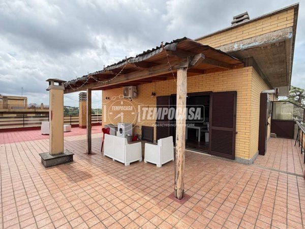 appartamento in vendita a Roma in zona Palmarola