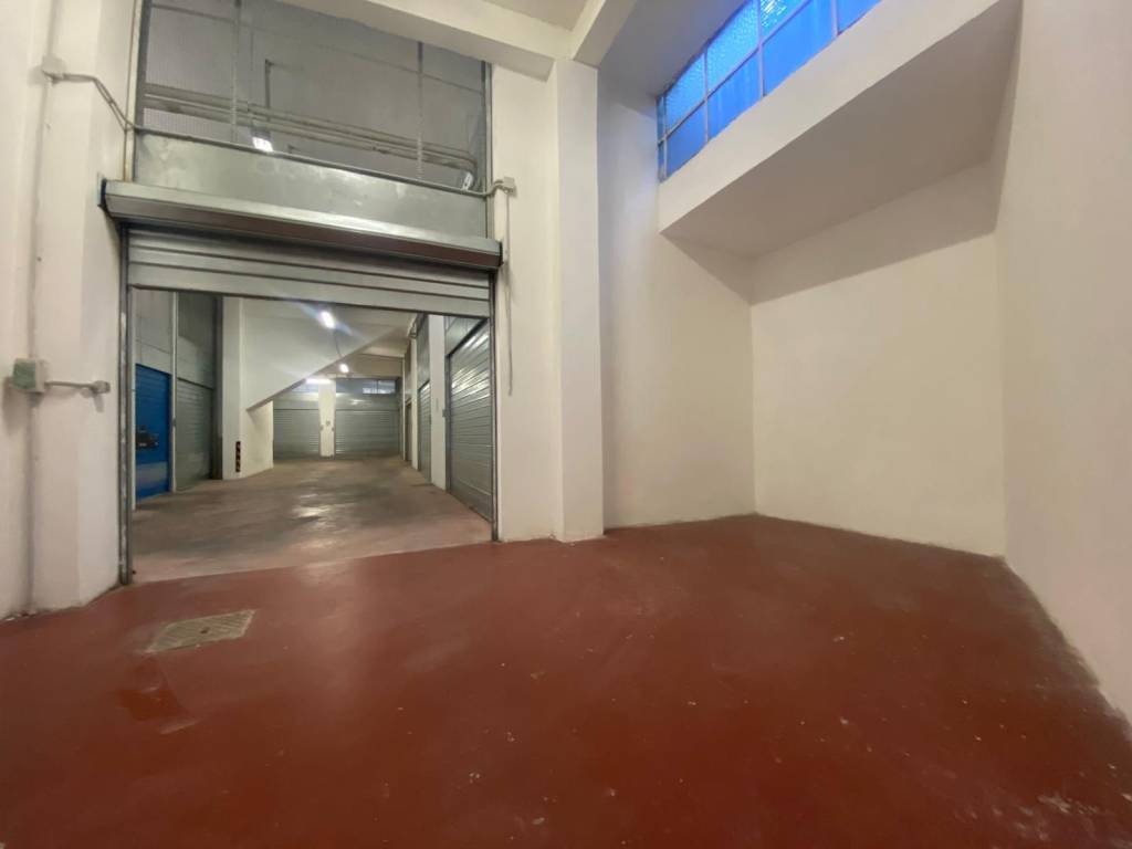 locale di sgombero in vendita a Roma in zona Torrevecchia