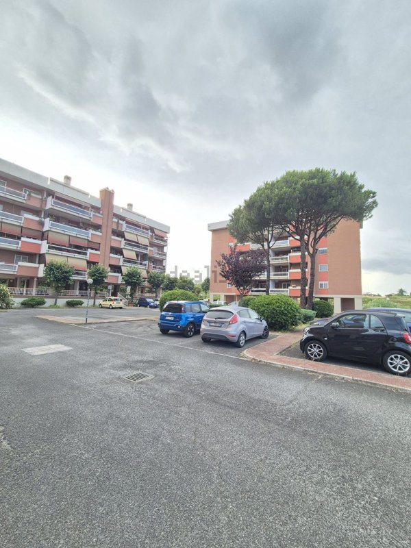 appartamento in vendita a Roma in zona Acilia