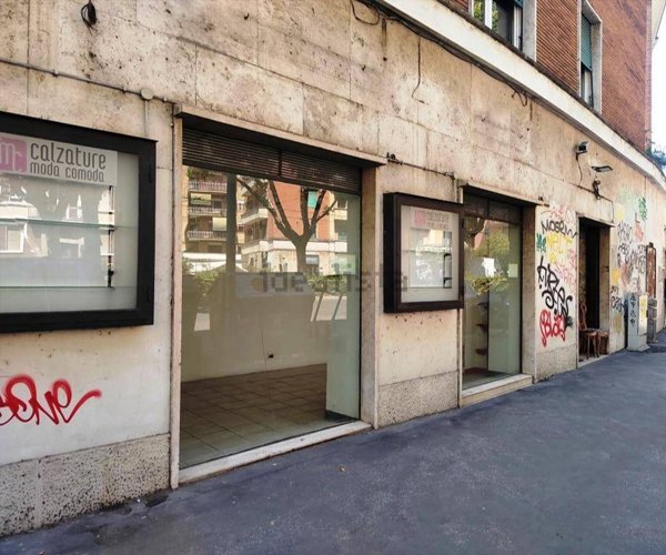 negozio in vendita a Roma in zona Gianicolense