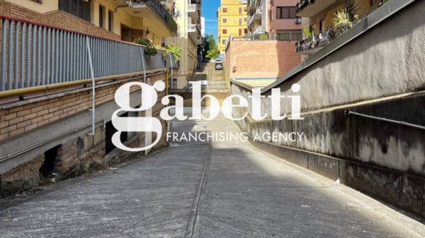 casa indipendente in vendita a Roma in zona Prenestino-Labicano