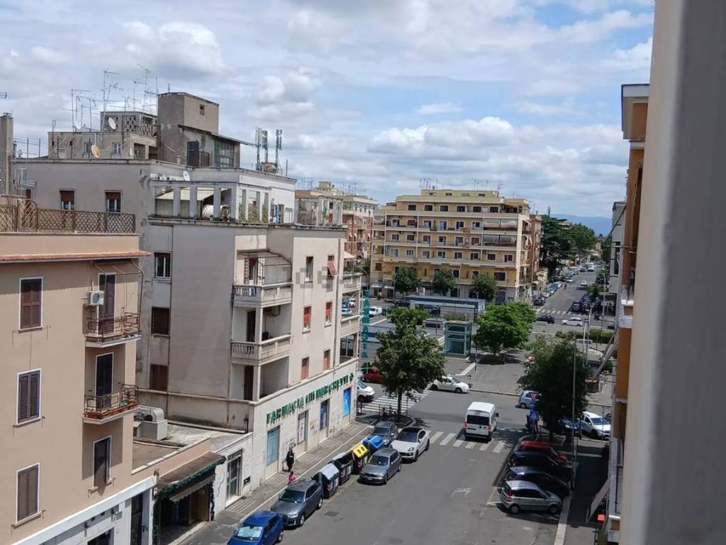 appartamento in vendita a Roma in zona Prenestino-Centocelle