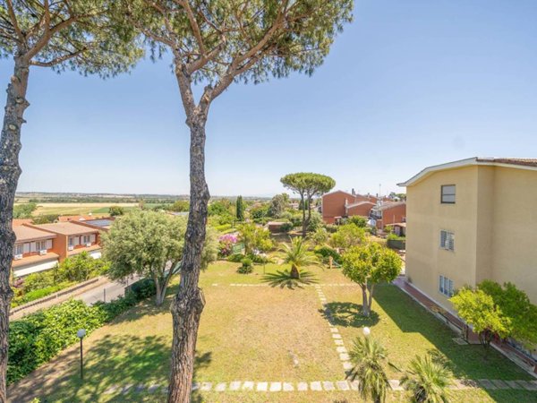 appartamento in vendita a Roma in zona Vitinia