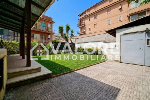 casa indipendente in vendita a Roma in zona Casal Boccone