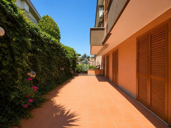 casa indipendente in vendita a Roma in zona Tor di Quinto