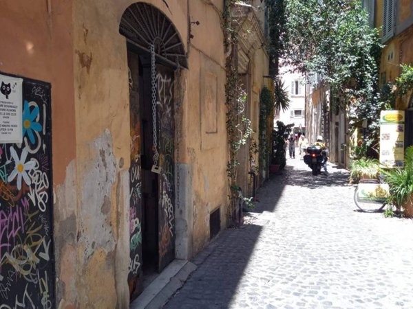 negozio in vendita a Roma in zona Centro Storico