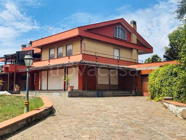 casa indipendente in vendita a Roma in zona Trigoria