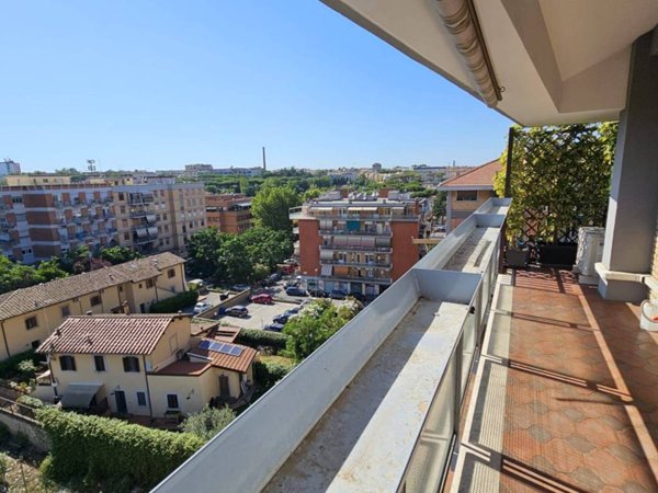 appartamento in vendita a Roma in zona Portuense