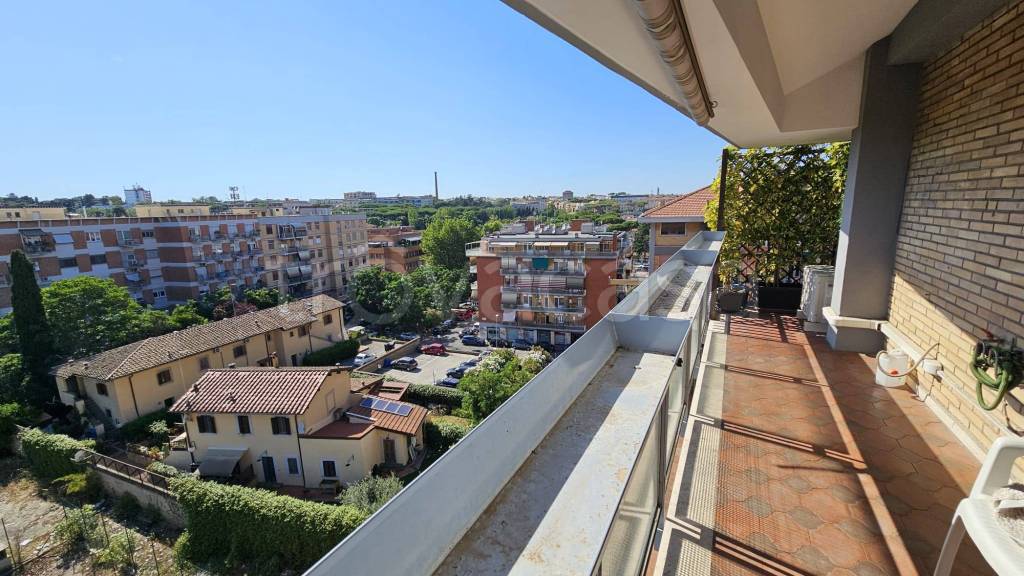 appartamento in vendita a Roma in zona Portuense