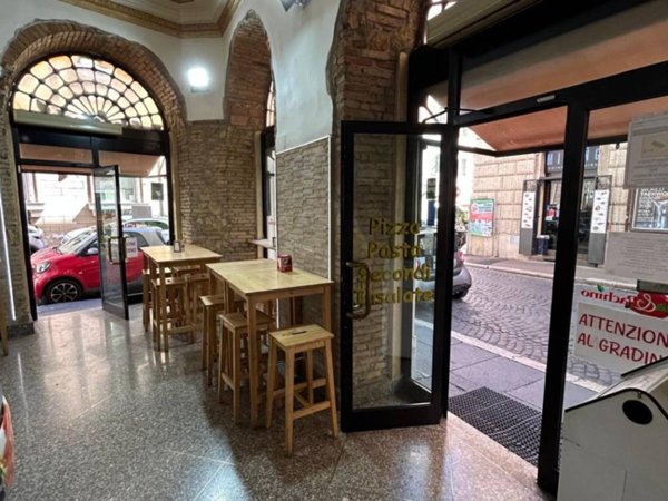 negozio in vendita a Roma in zona Castro Pretorio