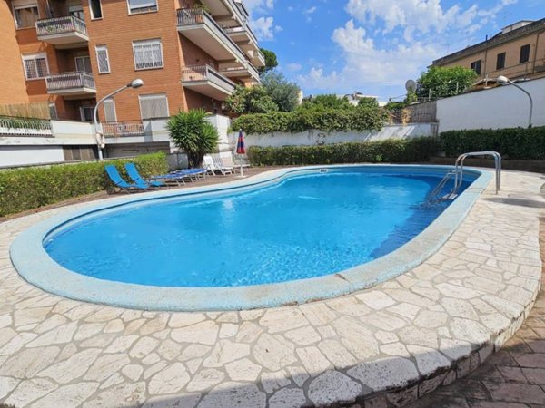 appartamento in vendita a Roma in zona Portuense
