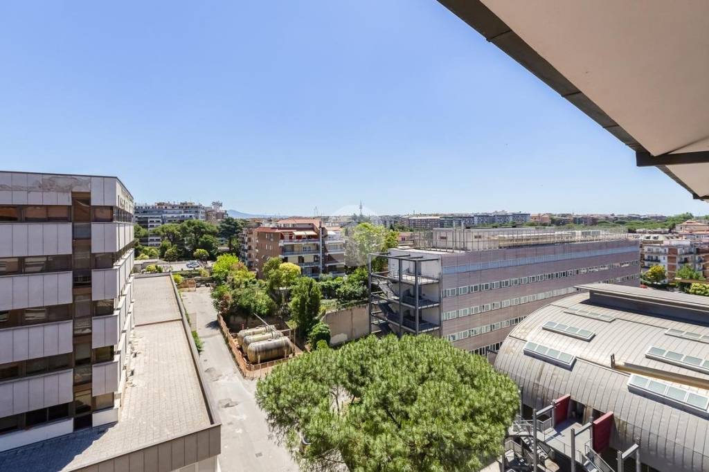 appartamento in vendita a Roma in zona Ostiense