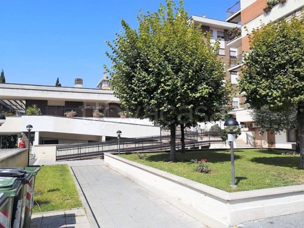 appartamento in vendita a Roma in zona Fonte Laurentina