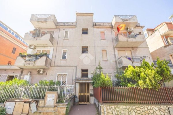 appartamento in vendita a Roma in zona Castelverde