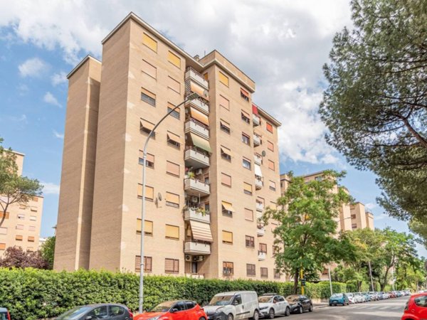 appartamento in vendita a Roma in zona Cinecittà