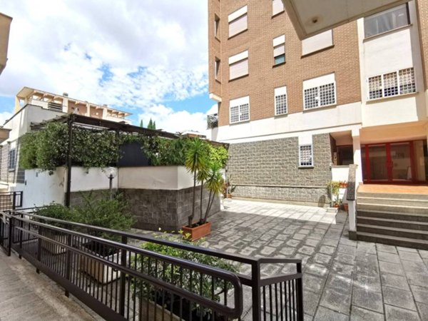 appartamento in vendita a Roma in zona Fonte Laurentina