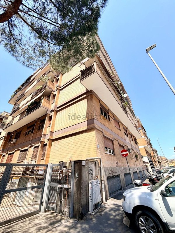 appartamento in vendita a Roma in zona Portuense
