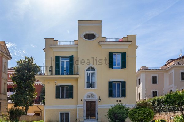 appartamento in vendita a Roma in zona Gianicolense