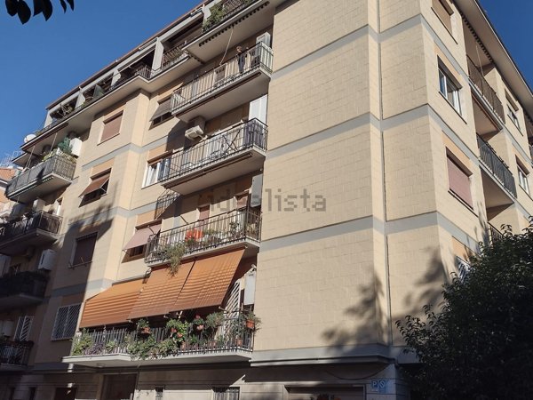 appartamento in vendita a Roma in zona Ostia