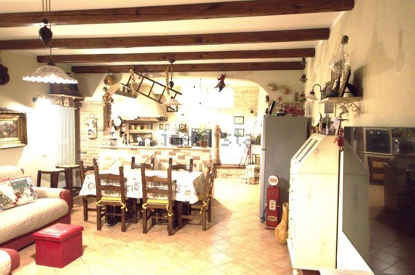 casa indipendente in vendita a Roma in zona Finocchio