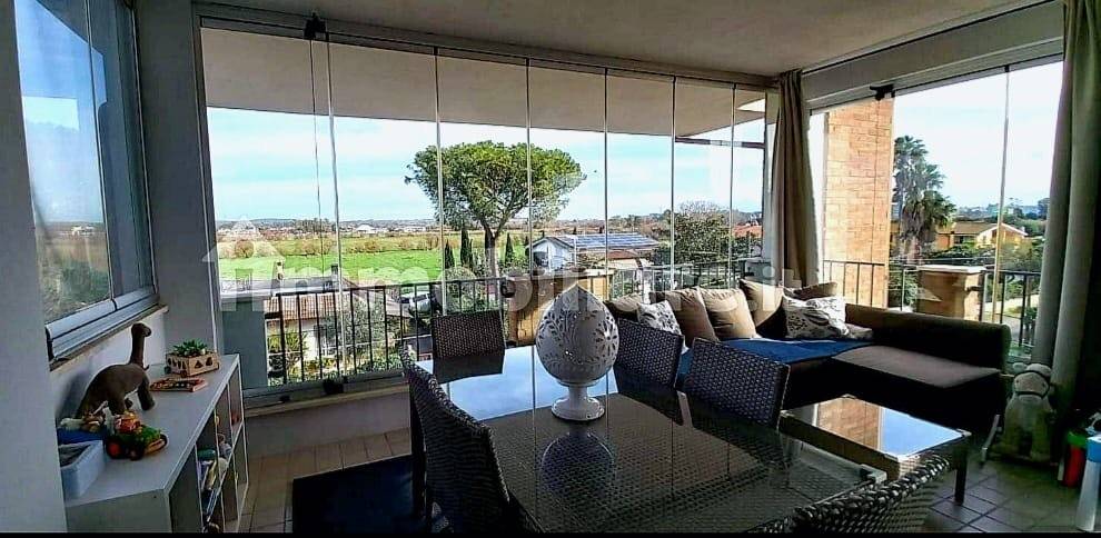 appartamento in vendita a Roma in zona Piana del Sole