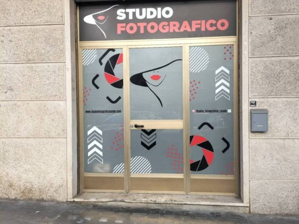 negozio in vendita a Roma in zona Tuscolano
