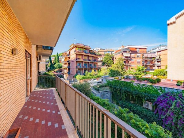 appartamento in vendita a Roma in zona Gianicolense