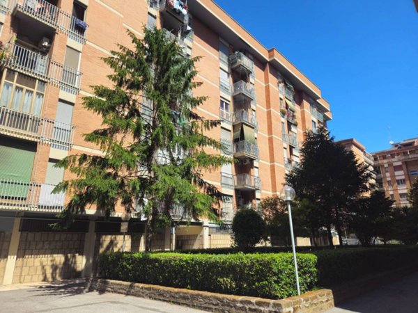 appartamento in vendita a Roma in zona Portuense