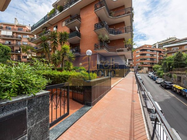 appartamento in vendita a Roma in zona Della Vittoria