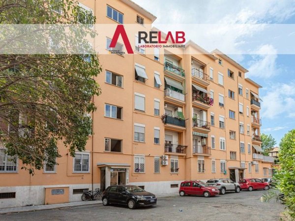 appartamento in vendita a Roma in zona Ostia