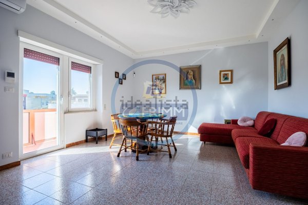 appartamento in vendita a Roma in zona Torre Gaia