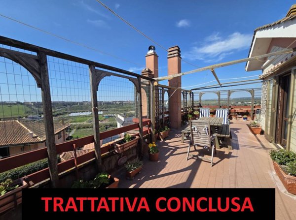 appartamento in vendita a Roma in zona Vitinia