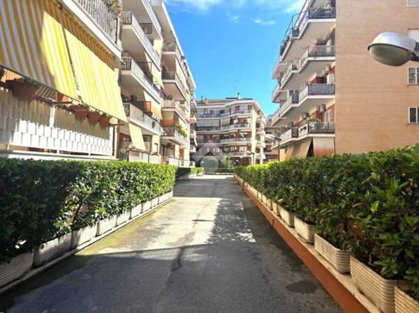appartamento in vendita a Roma in zona Monte Sacro/Talenti