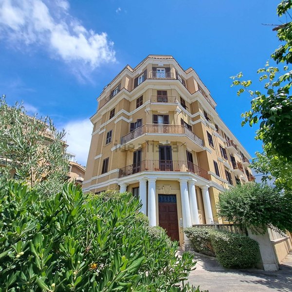appartamento in vendita a Roma in zona Ostia