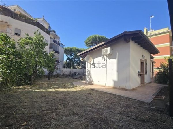 appartamento in vendita a Roma in zona Primavalle