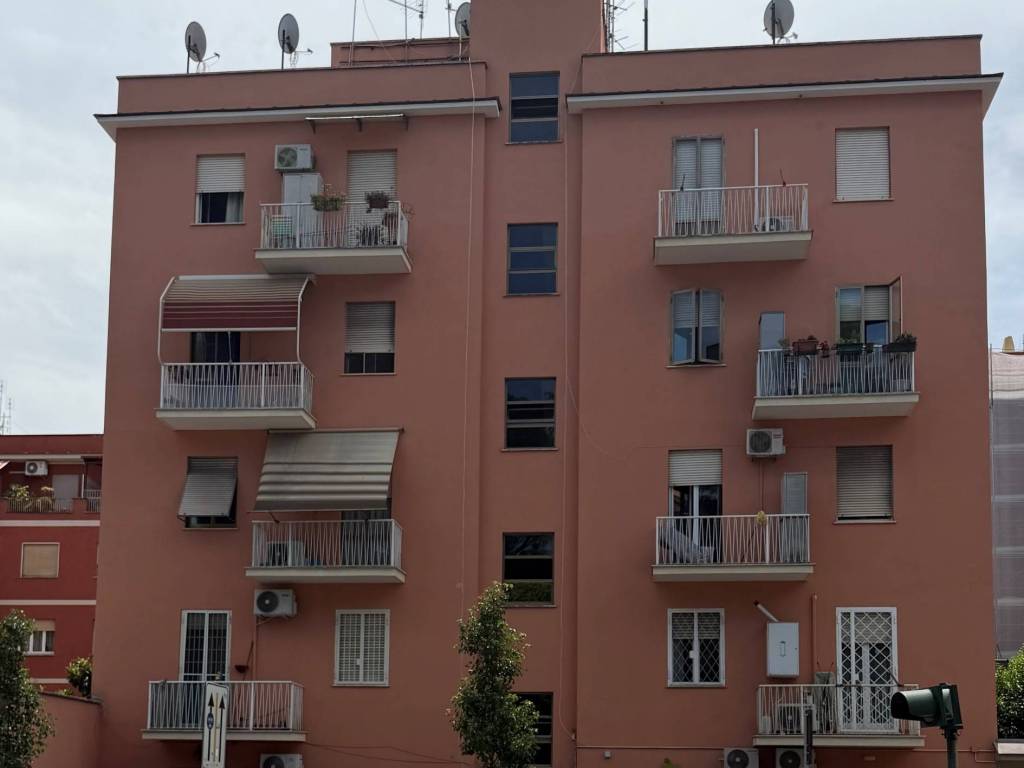 appartamento in vendita a Roma in zona Portuense