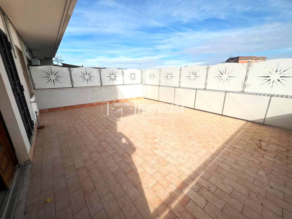 appartamento in vendita a Roma in zona Casal Morena