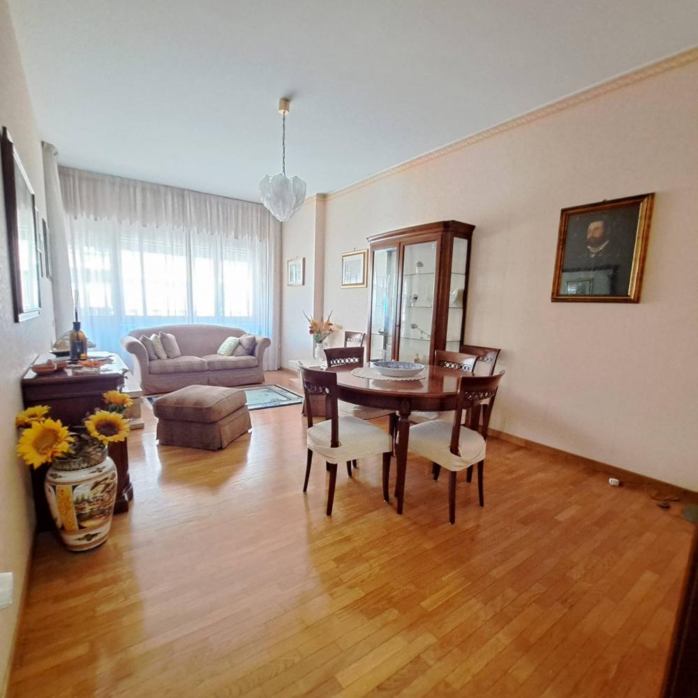 appartamento in vendita a Roma in zona Ostia