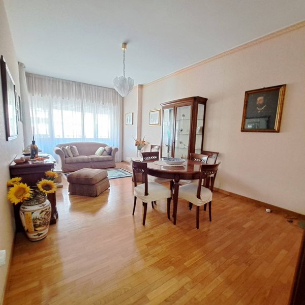 appartamento in vendita a Roma in zona Ostia